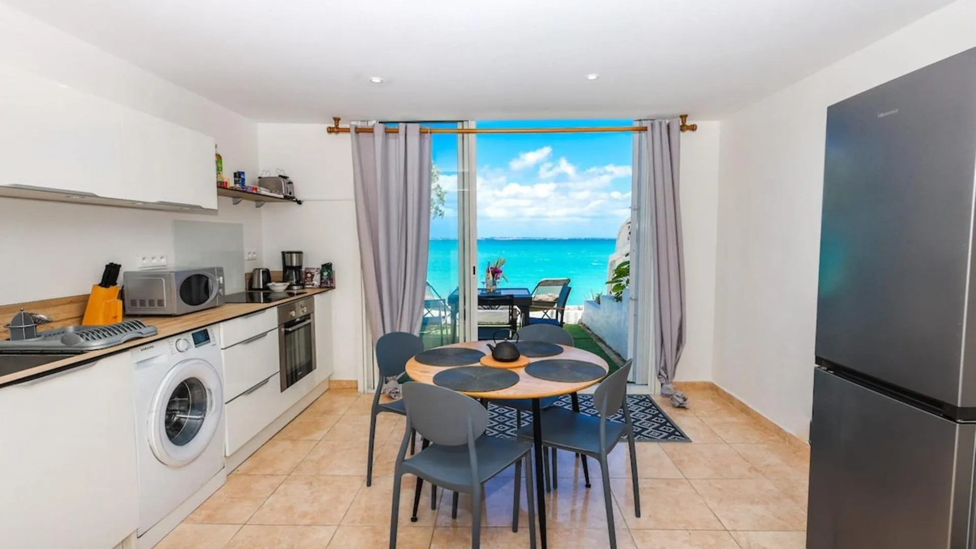Watalibi - Beachfront Apartment Grand-Case Sint Maarten/Saint Martin
