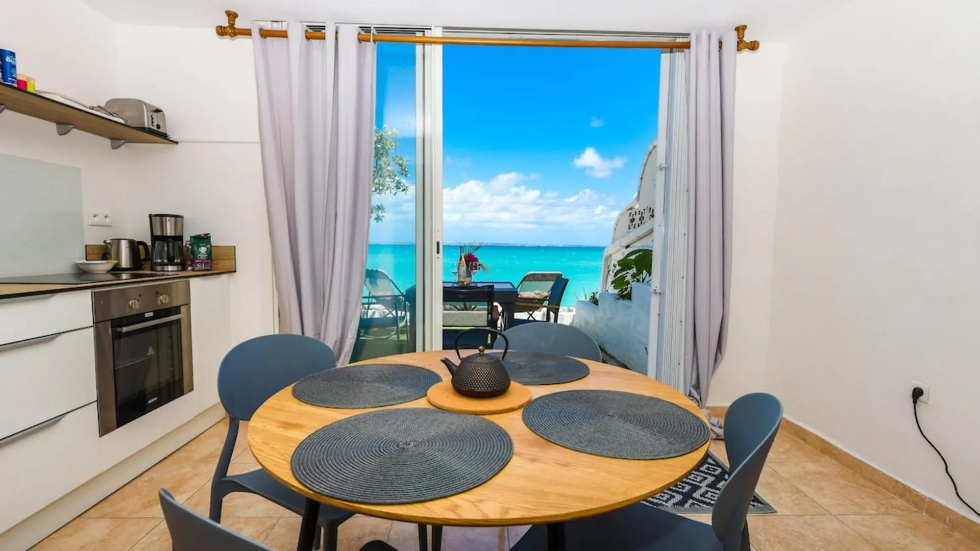 Watalibi - Beachfront Apartment Grand-Case Grand Case
