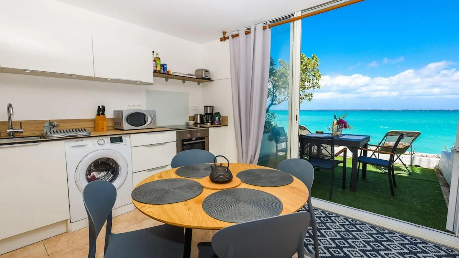 Watalibi - Beachfront Apartment Grand-Case 0*, Grand Case